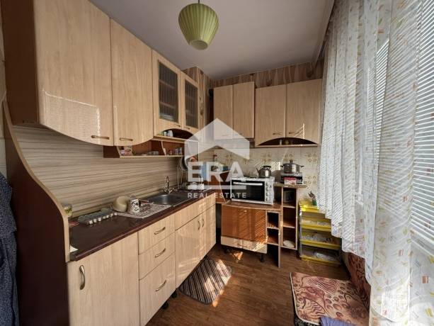 САМО В ЕРА! ЕРА Сити Център продава двустаен апартамент в кв. "Три чучура -юг"