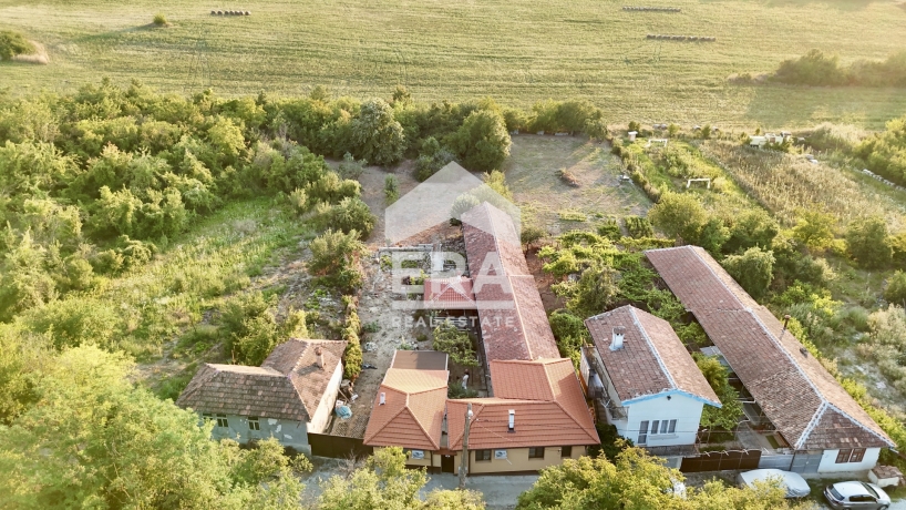 Къща за продажба в с. Къпиново, област Велико Търново
