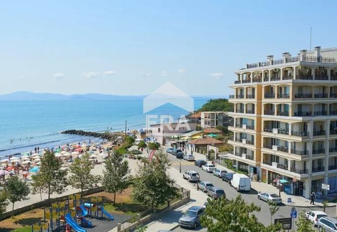 Студио в луксозен комплекс на брега на морето