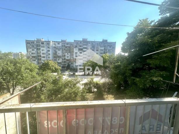 Двустаен панелен апартамент в жк Възраждане 3 град Варна