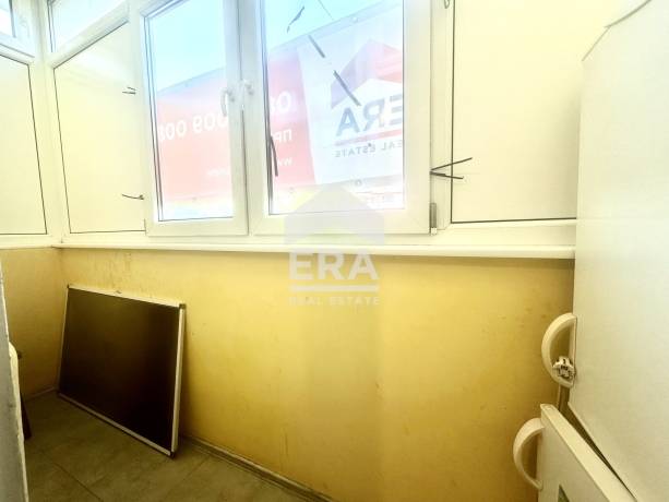 Двустаен панелен апартамент в жк Възраждане 3 град Варна