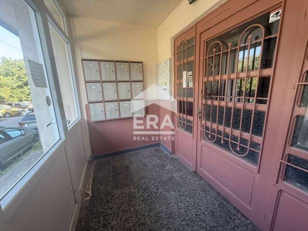 Двустаен апартамент за продажба в кв. Възраждане 3, Варна