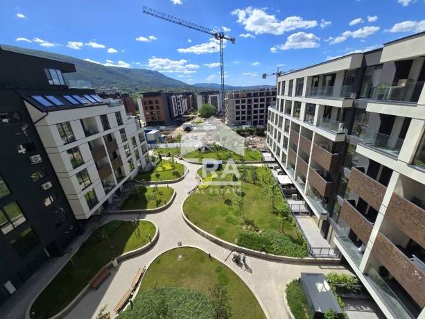Тристаен апартамент за продажба в кв. Кръстова вада, София