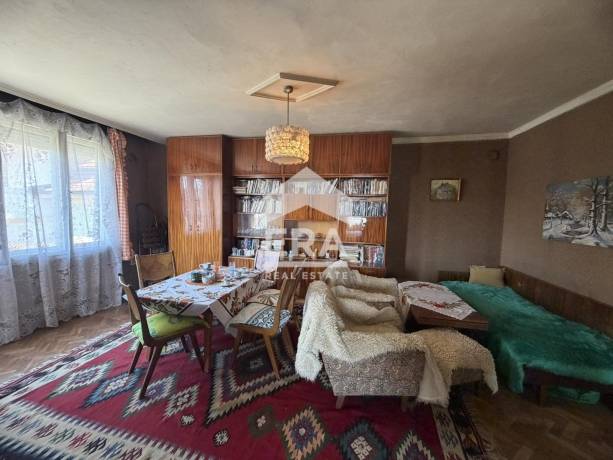 Етаж от къща в центъра на Горна Оряховица