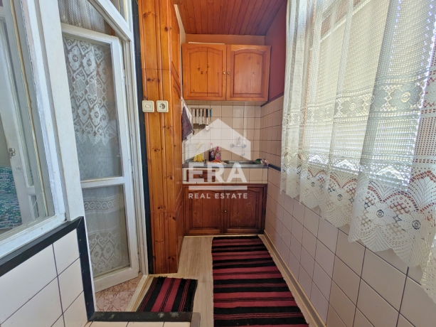ЕКСКЛУЗИВНО! Двустаен апартамент за продажба кв. Тракия, гр. Шумен
