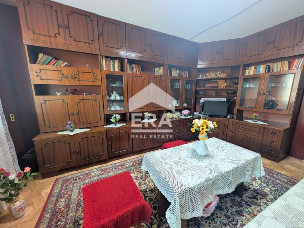 ЕКСКЛУЗИВНО! Двустаен апартамент за продажба кв. Тракия, гр. Шумен