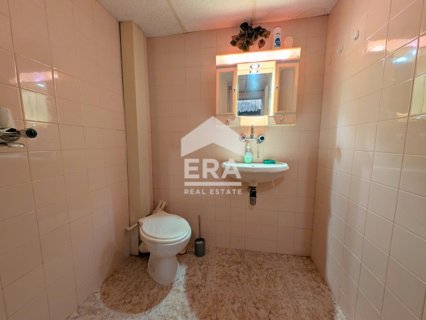 ЕКСКЛУЗИВНО! Двустаен апартамент за продажба кв. Тракия, гр. Шумен