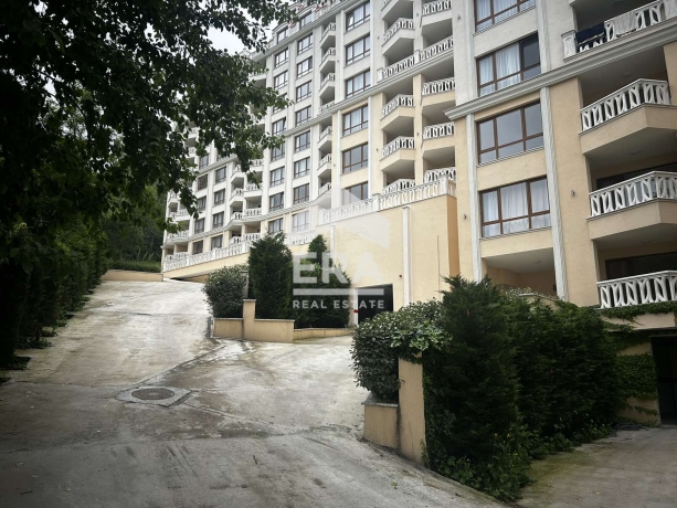 Тристаен апартамент за продажба в кв. Аспарухово, Варна