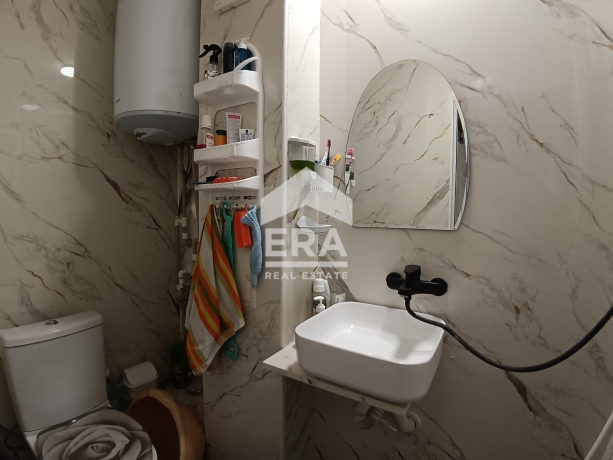 Двустаен апартамент за продажба в кв. Възраждане, Бургас