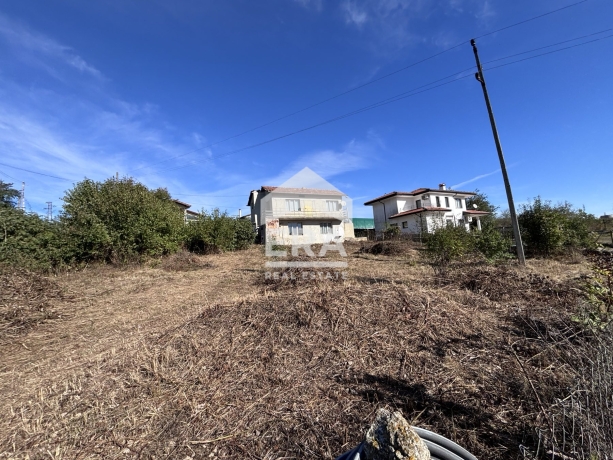 Парцел за продажба в с. Осеново, област Варна