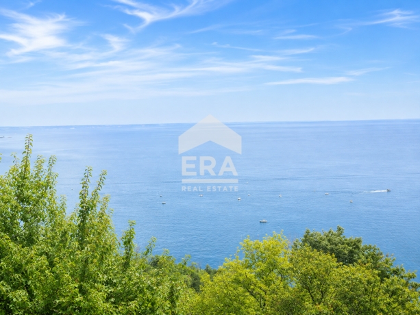 Етаж от къща за продажба в кв. Галата, Варна