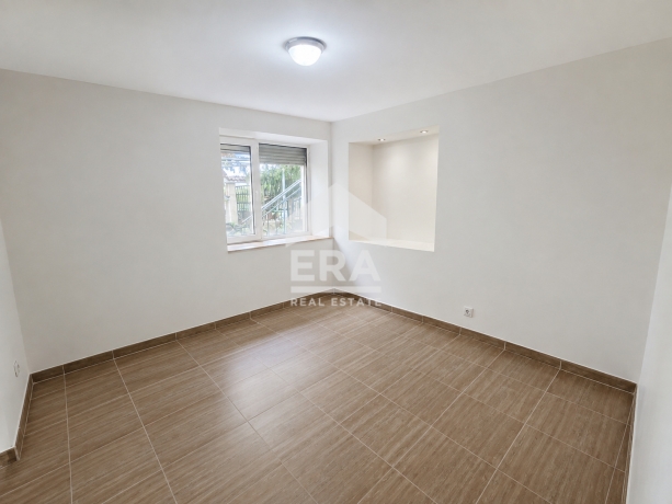 Етаж от къща за продажба в кв. Галата, Варна