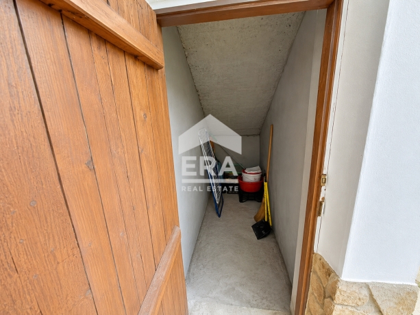 Етаж от къща за продажба в кв. Галата, Варна