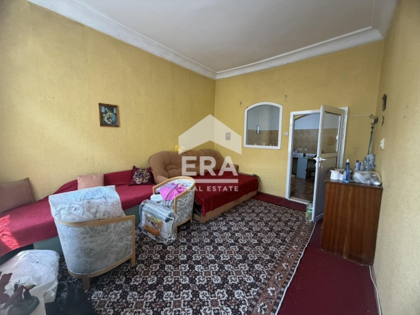 Етаж от къща за продажба в Център, Габрово