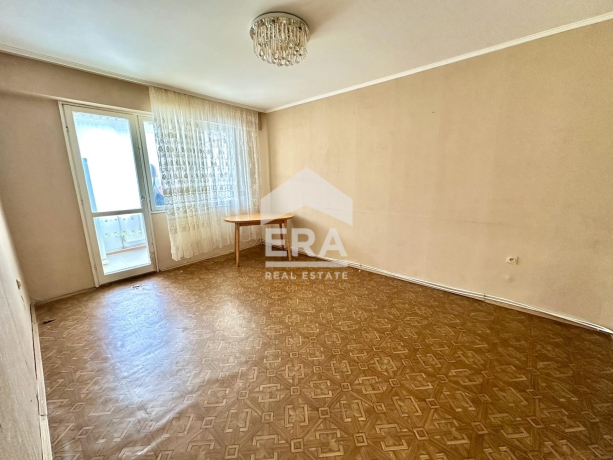 Двустаен апартамент за продажба в кв. Дружба 3, Добрич