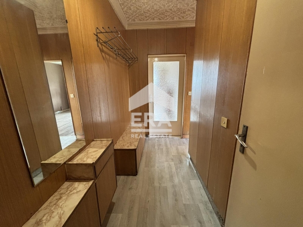 Двустаен апартамент за продажба в кв. Болницата, Шумен