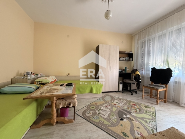 Многостаен апартамент за продажба в кв. Римска гробница, Силистра