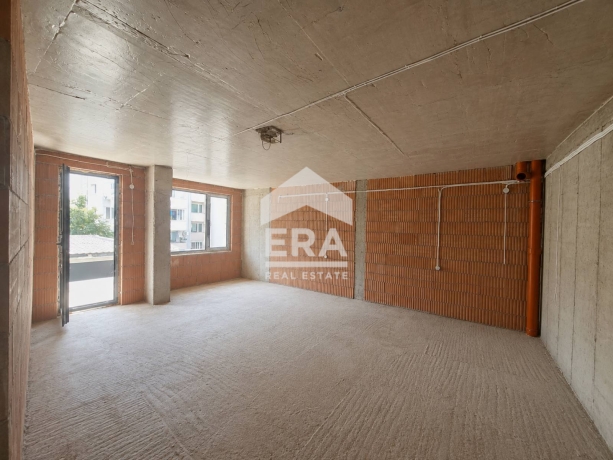 САМО В ЕРА! ЕРА ПЛЕВЕН СИТИ предлага за продажба двустайно жилище в новострояща се сграда в Широк център на гр. Плевен.