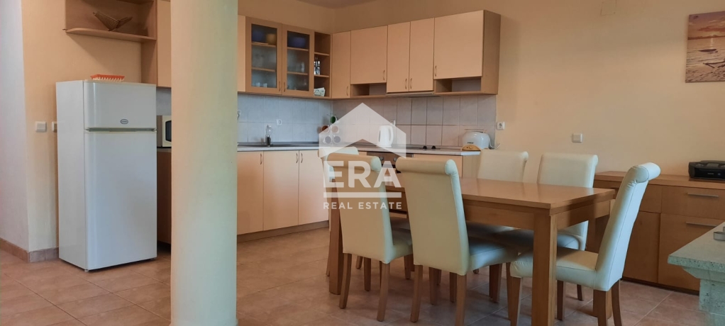 Редова къща за продажба в Рогачево, област Добрич