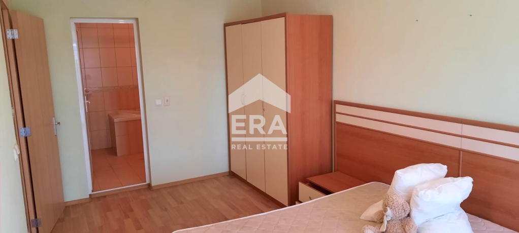 Редова къща за продажба в Рогачево, област Добрич