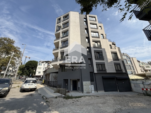 Гараж за продажба в Център, Варна