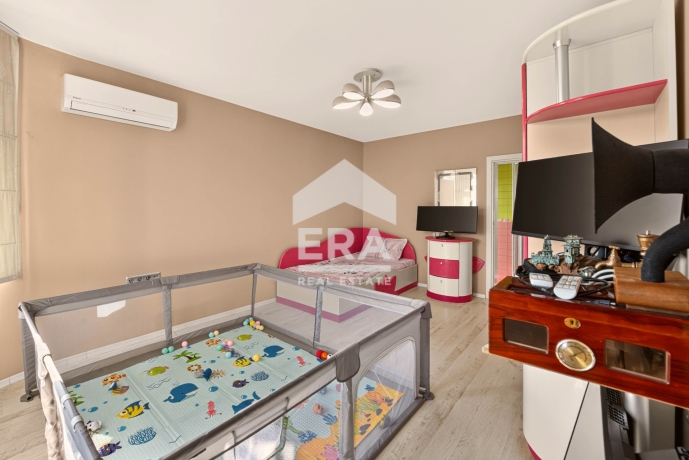 Къща за продажба в м-т Евксиноград, Варна