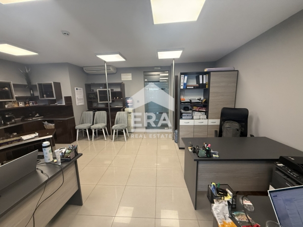 Офис за продажба в кв. Гръцка махала, Варна