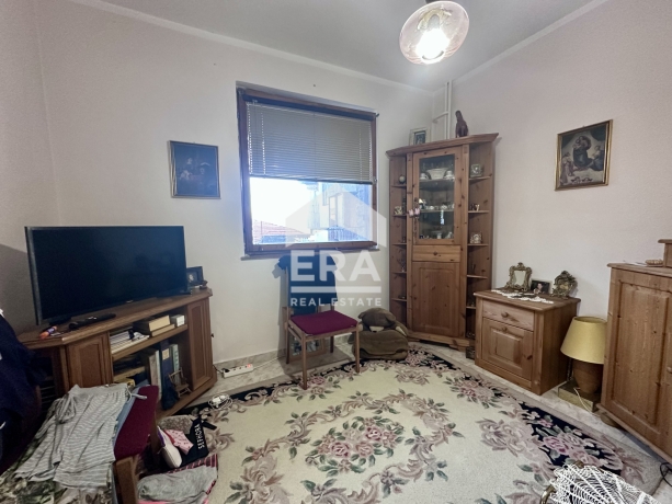 Етаж от къща за продажба в кв. Варуша, Велико Търново