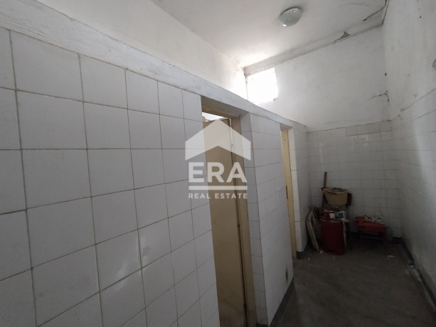 Бизнес имот за продажба в кв. Трошево, Варна