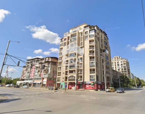 ЕРА продава подземно паркомясто