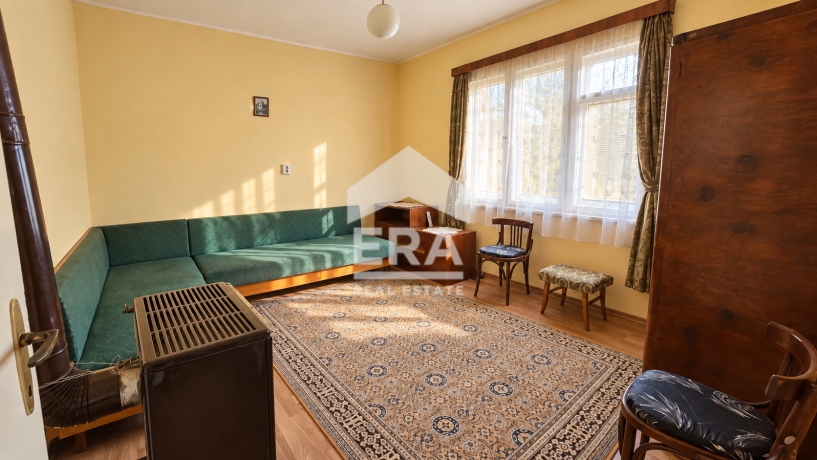 Къща за продажба в Бяла черква, област Велико Търново
