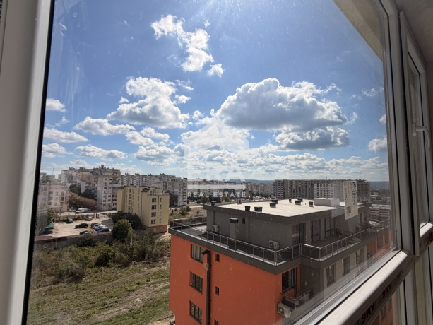 Двустаен апартамент за продажба в кв. Кайсиева градина, Варна