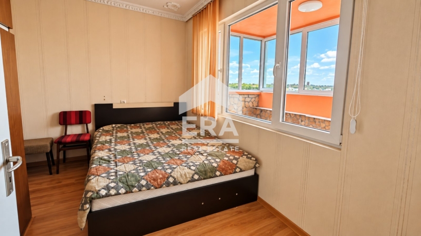 Четиристаен апартамент за продажба в кв. Боровец, Търговище