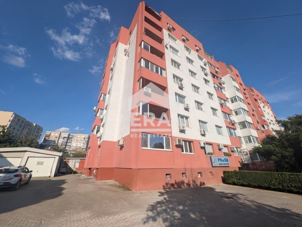Четиристаен апартамент за продажба в кв. 5-ти полк, Шумен