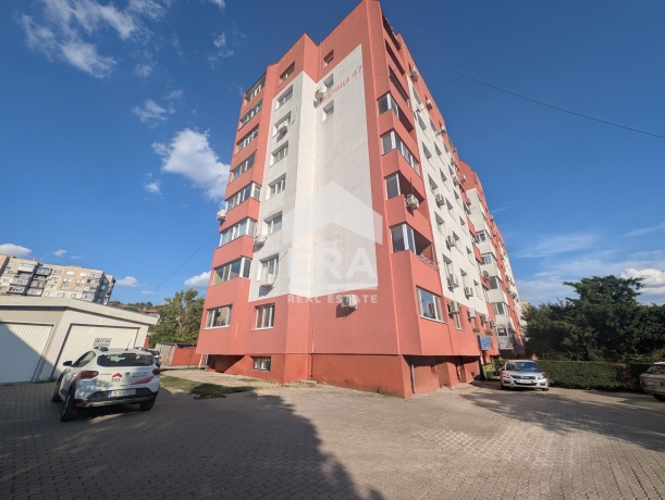 Четиристаен апартамент за продажба в кв. 5-ти полк, Шумен