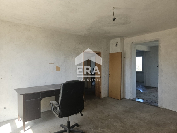Многостаен апартамент за продажба в кв. Гозница, Ловеч