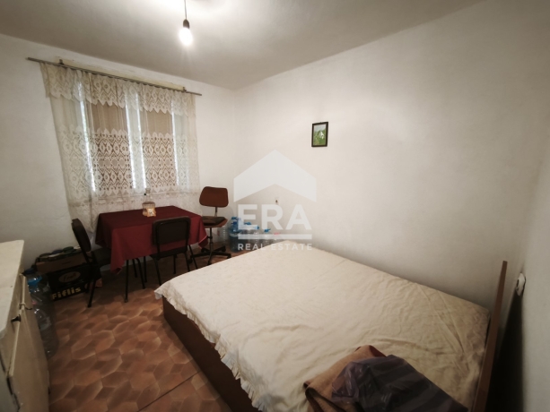 Къща за продажба в Безмер, област Ямбол