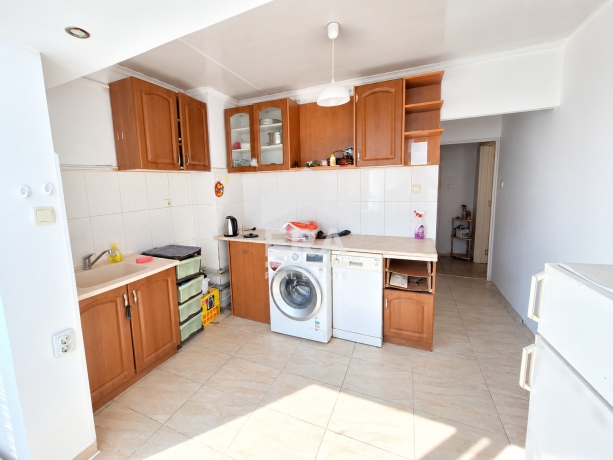 Двустаен апартамент под наем в кв. Каменни, Хасково