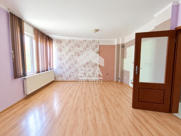 Двустаен апартамент под наем в кв. Дружба 1, Хасково
