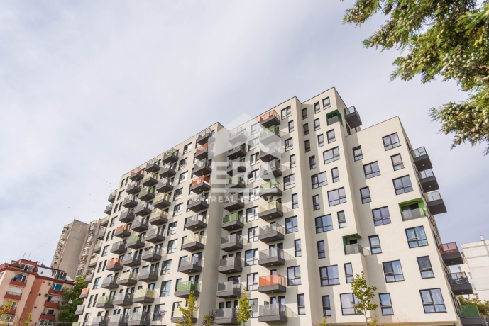 Тристаен апартамент за продажба в кв. Възраждане 1, Варна