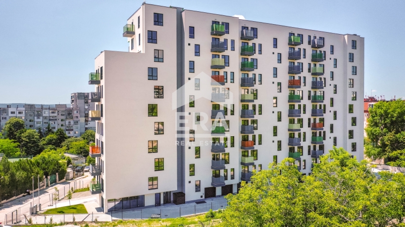Тристаен апартамент за продажба в кв. Възраждане 1, Варна