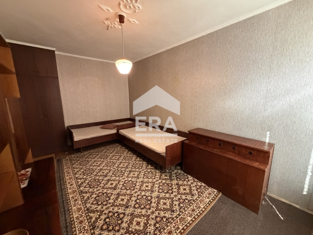 Тристаен апартамент за продажба в Опълченски, Стара Загора