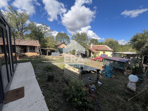 Къща за продажба в Понор, област София