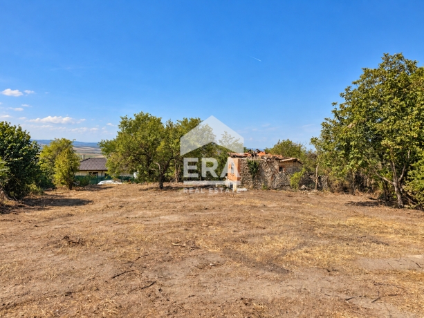 Къща за продажба в с. Аврен, област Варна