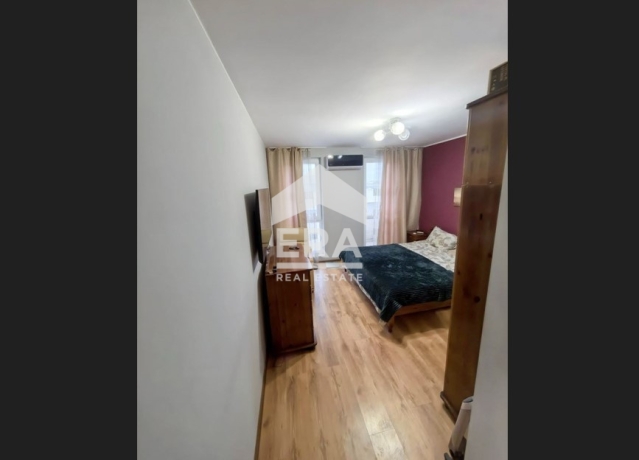 Тристаен апартамент за продажба в кв. Гранд мол Варна, Варна