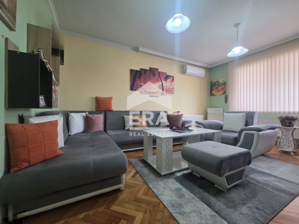 Четиристаен апартамент за продажба в кв. Дружба 2, Русе
