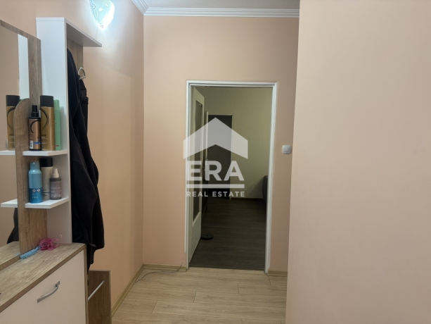 Тристаен апартамент за продажба в кв. Надежда 2, София