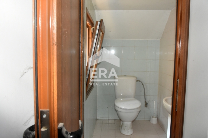 Офис за продажба в кв. Погреби, Варна