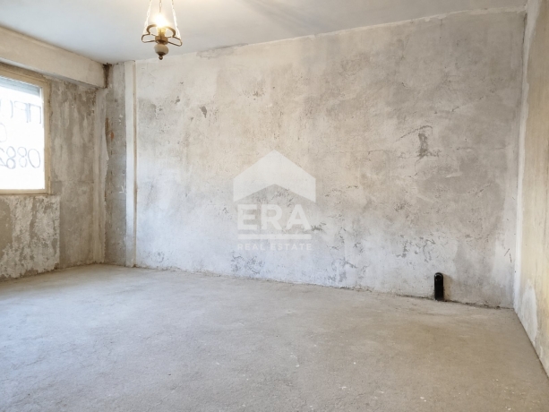 ЕКСКЛУЗИВНО!!! ЕРА ОСЪМ предлага за продажба панелна гарсониера в гр.Ловеч
