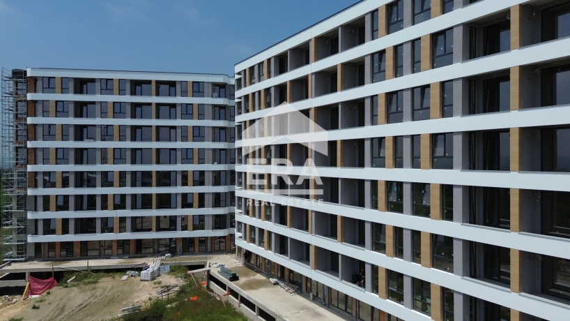 Тристаен апартамент за продажба в кв. Владислав Варненчик 1, Варна